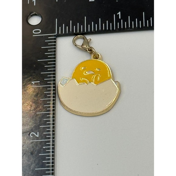 Sanrio Gudetama Lazy Egg Enamel Charm Loot Crate Exclusive Gold Tone Zipper Pull - Picture 8 of 8